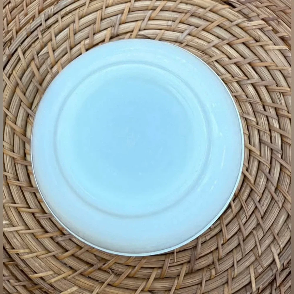 Pyrex 401 Opal White Nesting Mixing Bowl 1.5 Pt 1950s MCM Made in USA - Vintage